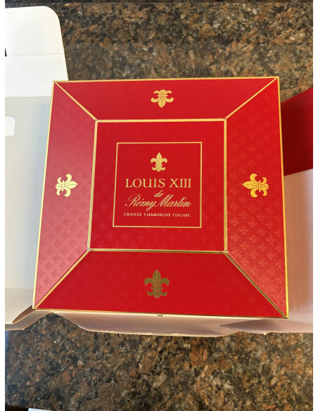 Rémy Martin Louis XIII Grande Champagne Cognac 750ml c. 2002 013