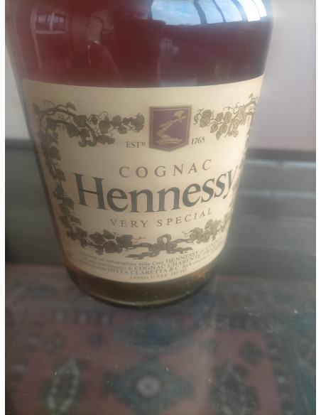 Hennessy VS Very Special Cognac 1990s 013