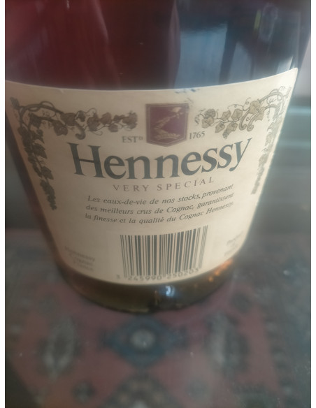 Hennessy VS Very Special Cognac 1990s 014