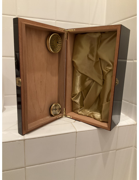 Martell Cordon Bleu Grand Classic Cognac 750ml 1990s 016