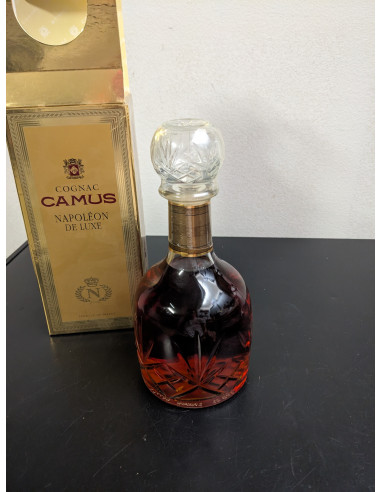 Camus Napoléon De Luxe Cognac Cut-Glass Decanter 1990s | cabinet7
