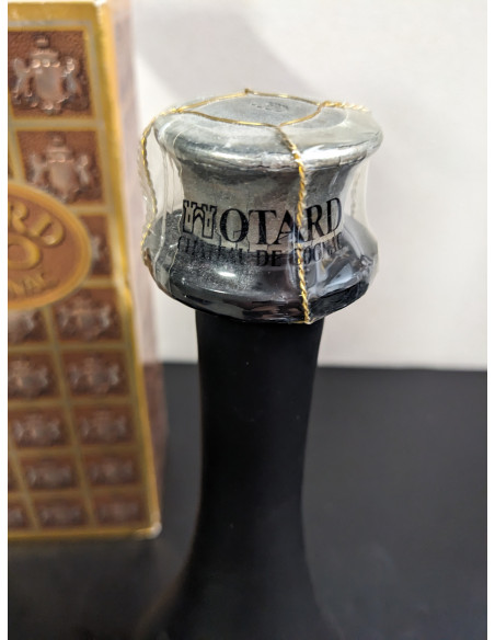 Otard XO Cognac Teardrop Bottle 1990s 011