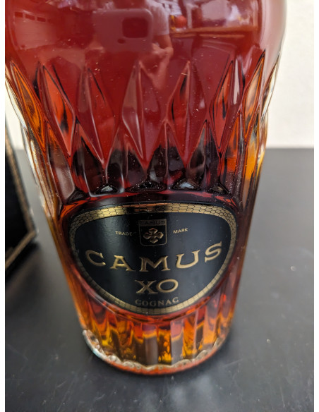 Camus XO Cognac Fluted Decanter 1990s 013