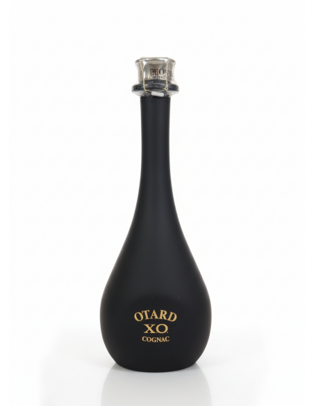 Otard XO Cognac Teardrop Bottle 1990s 08