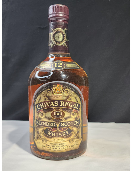 Chivas Regal 12 Year Old Blended Scotch Whisky 1990s 010