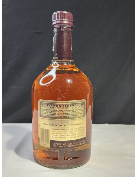 Chivas Regal 12 Year Old Blended Scotch Whisky 1990s 011