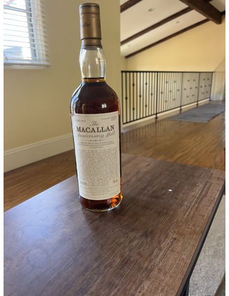 The Macallan Anniversary Malt 25 Year Old 1957 / 1983 Single Malt Scotch Whisky 08