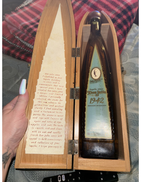 Don Julio 1942 Añejo Tequila 60th Anniversary Blue Label Limited Edition 016