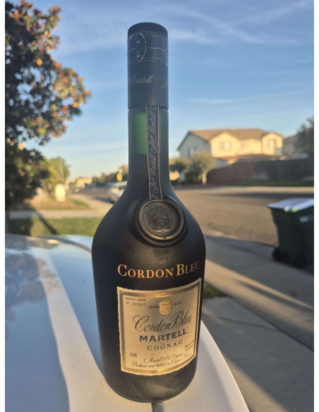 Martell Cordon Bleu Cognac 1980s 018