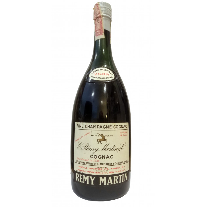 E. Remy Martin Fine Champagne VSOP Cognac 01
