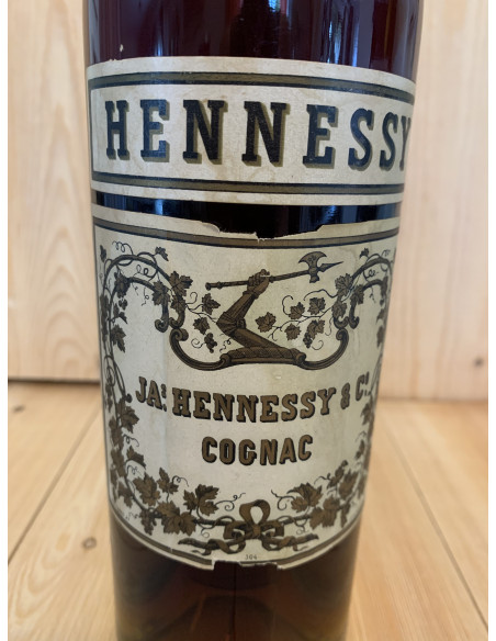 JA.s Hennessy & Co. Cognac 012