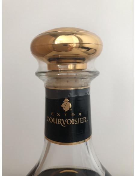 Courvoisier Initiale Extra Cognac 09