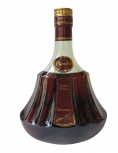 Hennessy Paradis 01