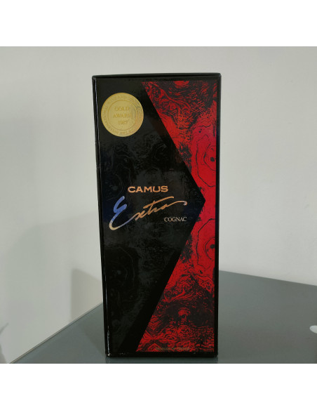 Camus Extra Cognac 1980s 013