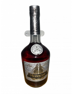 Hennessy Cognac VS Limited Edition deluxe by Scott Campbell