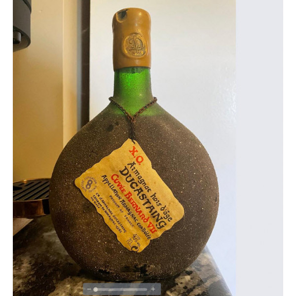 Dont know Ducastaing Cuvée Bernard VII X.O Hors d´Age.1