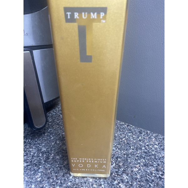 Trump Trump Super Premium Vodka.5