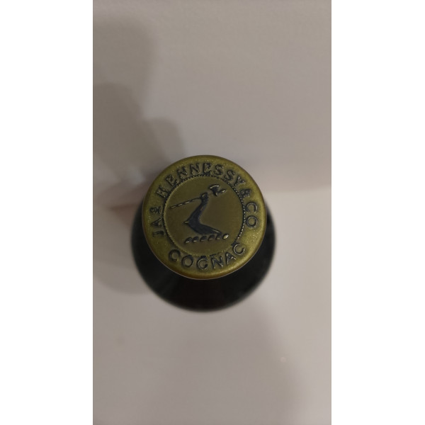 Hennessy Cognac Hennessy Bras Armé Cognac Duty Free 1970s.4