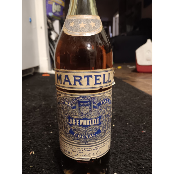 Martell Cognac 3 stars Very Old Pale.5