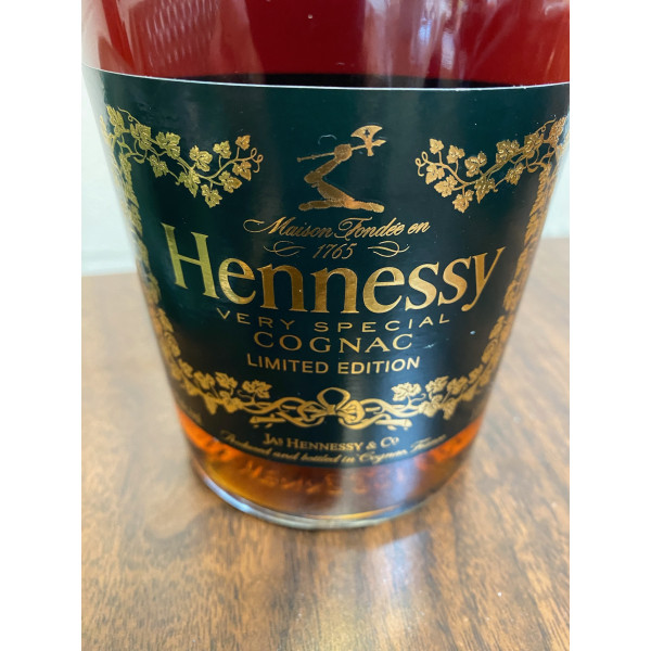 Hennessy Cognac VS Limited Edition in honor of the 44th President.5
