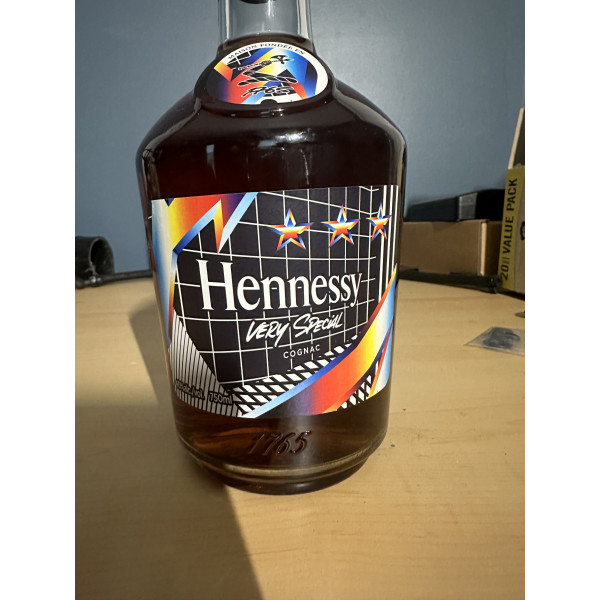 Hennessy Cognac Hennessy V.S. Limited Edition by Felipe Pantone.5