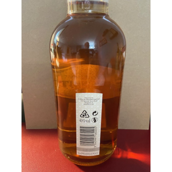 Hennessy Cognac Pure White.2