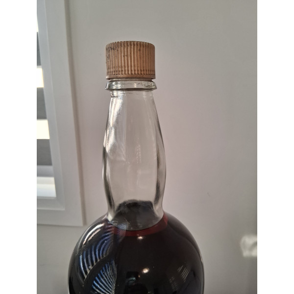 White Horse White Horse Fine Old Scotch Whisky 750ml 1970s.3