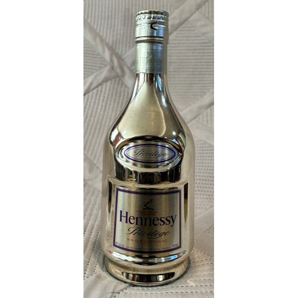Hennessy Cognac Privilege VSOP Limited Edition 2010 Nyx.1