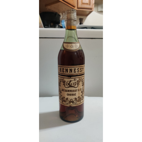 Hennessy Cognac 3 star .1