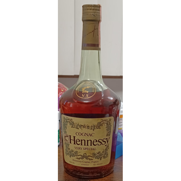 Hennessy Cognac Very Special.1