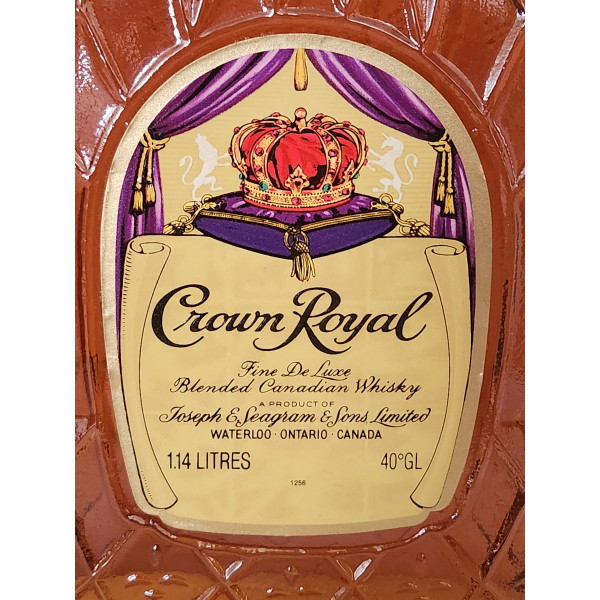 Crown Royal Fine De Luxe Blended Canadian Whisky 1.14 LITRES.5