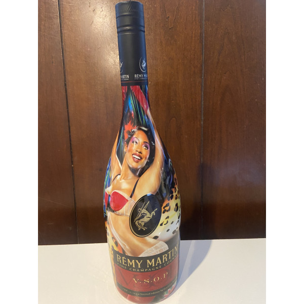 Remy Martin Cognac Remy Martin, VSOP, Exclusive limited edition by David La Chapelle.1