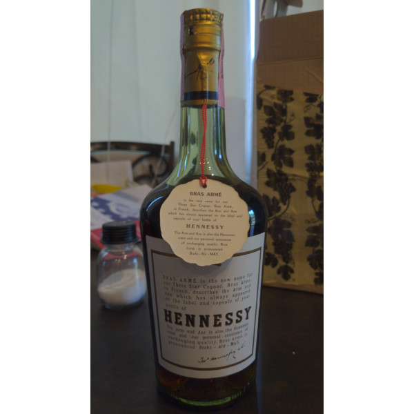 Hennessy Cognac Bras Arme.2