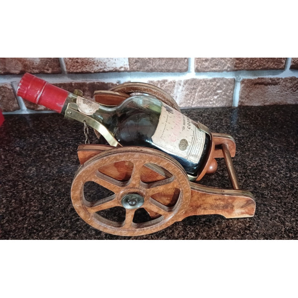 Courvoisier Cognac Napoleon with Canon Craddle.2