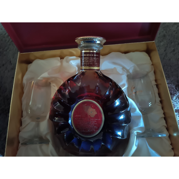 Remy Martin Cognac XO Special set with 2 glasses.2