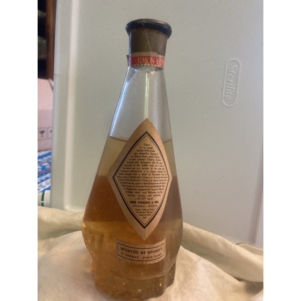 Rynbende’s Goud Liqueur.2