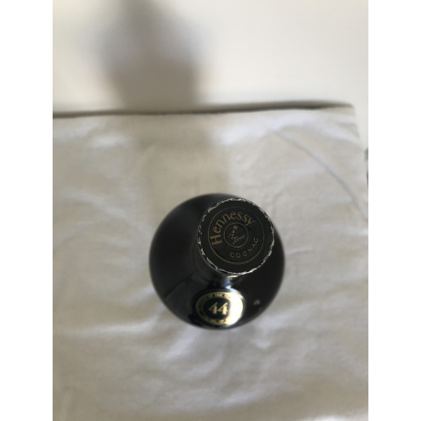 Hennessy Cognac Hennesy, Limited Edition in honor of thr 44th President.4