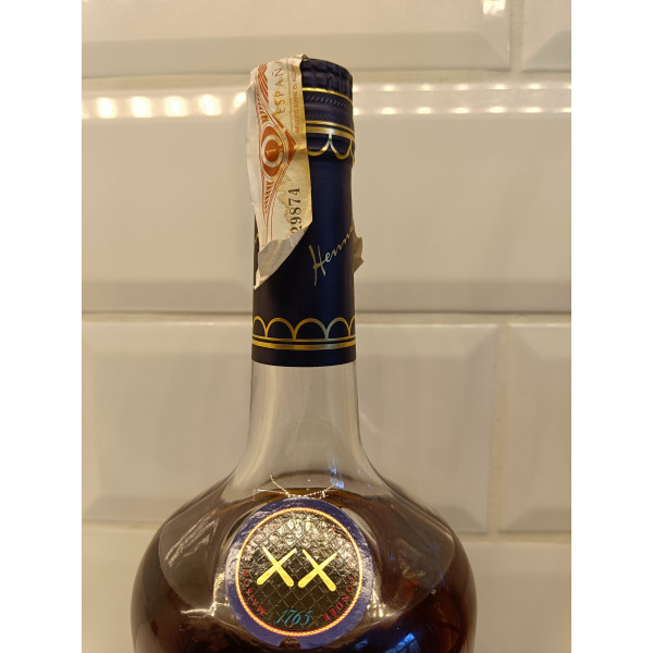 Hennessy Cognac  V.S. Kaws Limited Edition Cognac 1L.3