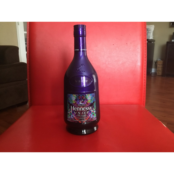 Hennessy Cognac VSOP privilege limited edition by Carnovsky.1