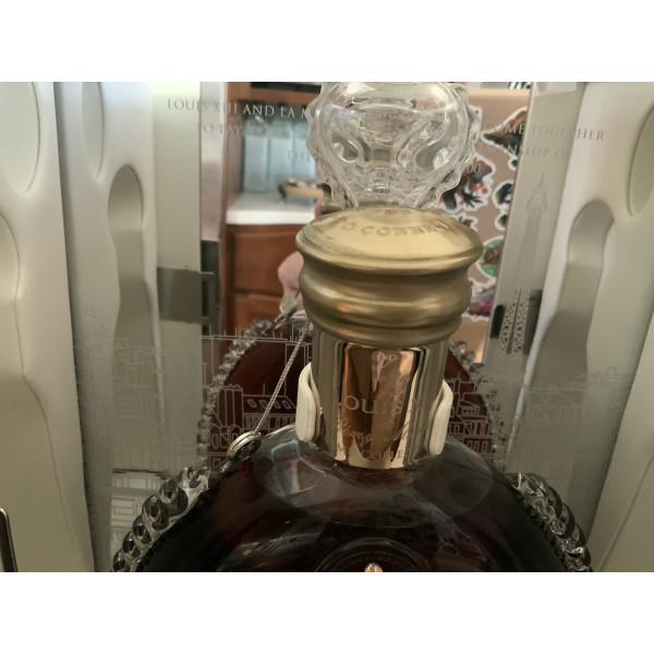 Remy Martin Cognac Louis XIII Tribute to City of Lights – 1900.3