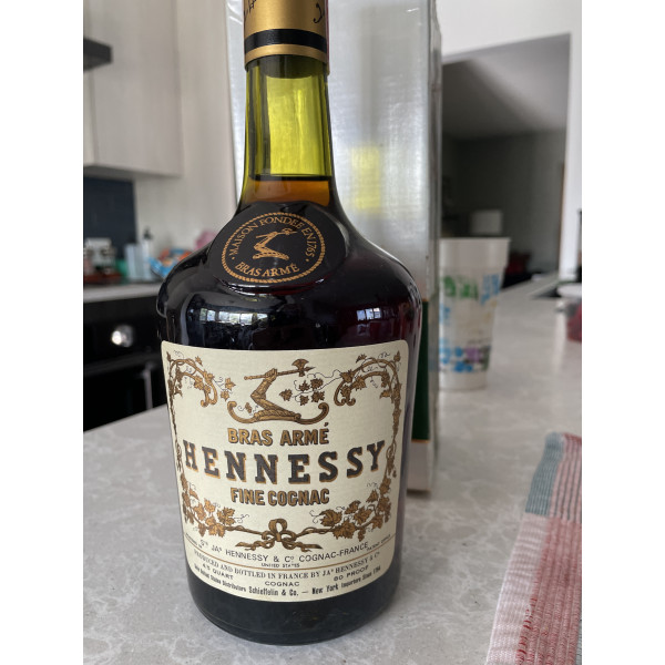 Hennessy Cognac Bras Armé Fifth.1