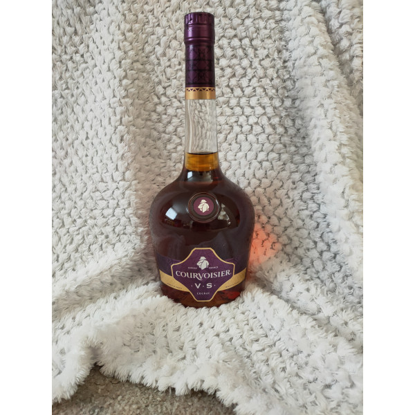 Courvoisier Cognac V.S..1