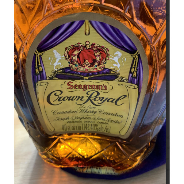 Seagram\'s Seagram's Crown Royal De Luxe Canadian Whisky 1.14L 1968.5