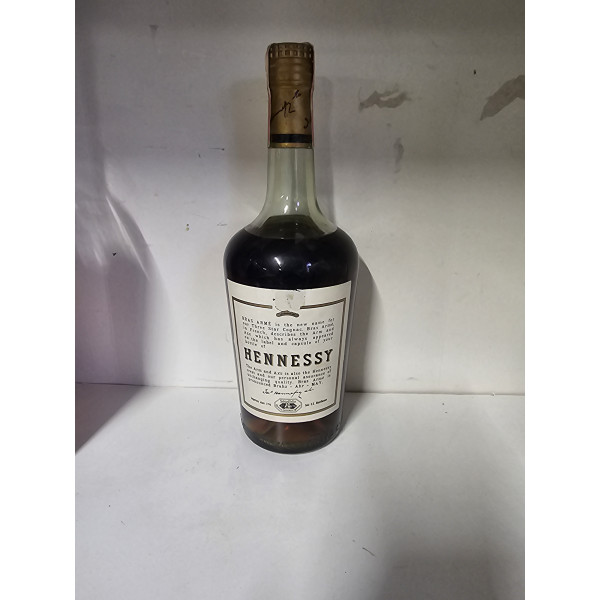 Hennessy Cognac Bras Arme 1960s.2