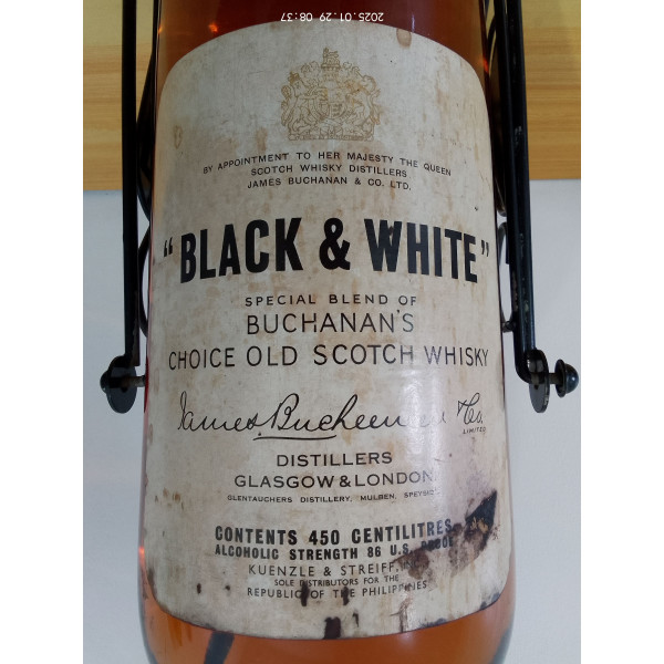  James Buchanan & Co Black and White Special Blend of Buchanan's 1960s.5