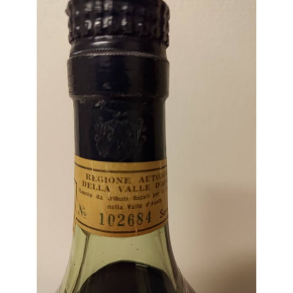 Martell Cognac Martell, 3 stars, Very Old Pale Ale.3