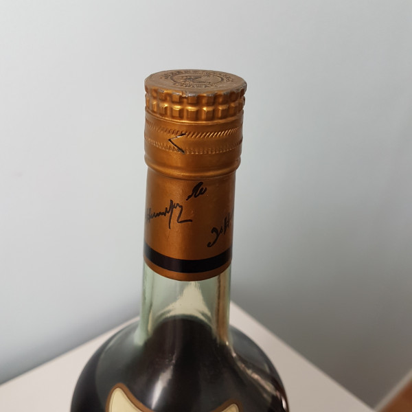 Hennessy Cognac Bras arme.3