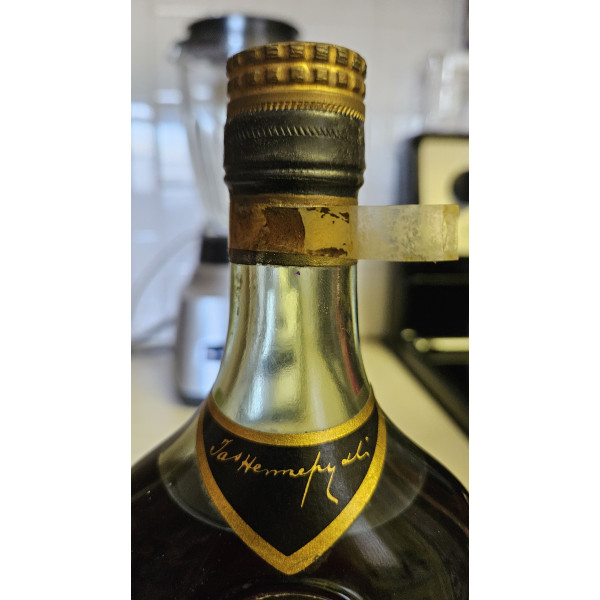 Hennessy Cognac Extra.3