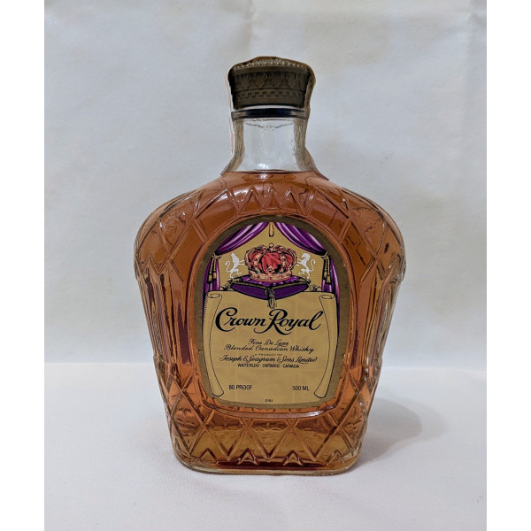 Crown Royal Whiskey.1