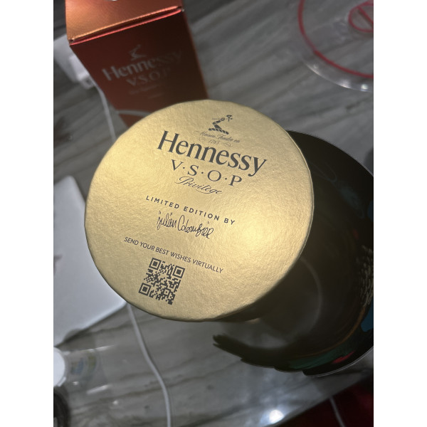 Hennessy Cognac V.S.O.P Privilège Limited Edition by Julien Colombier.4